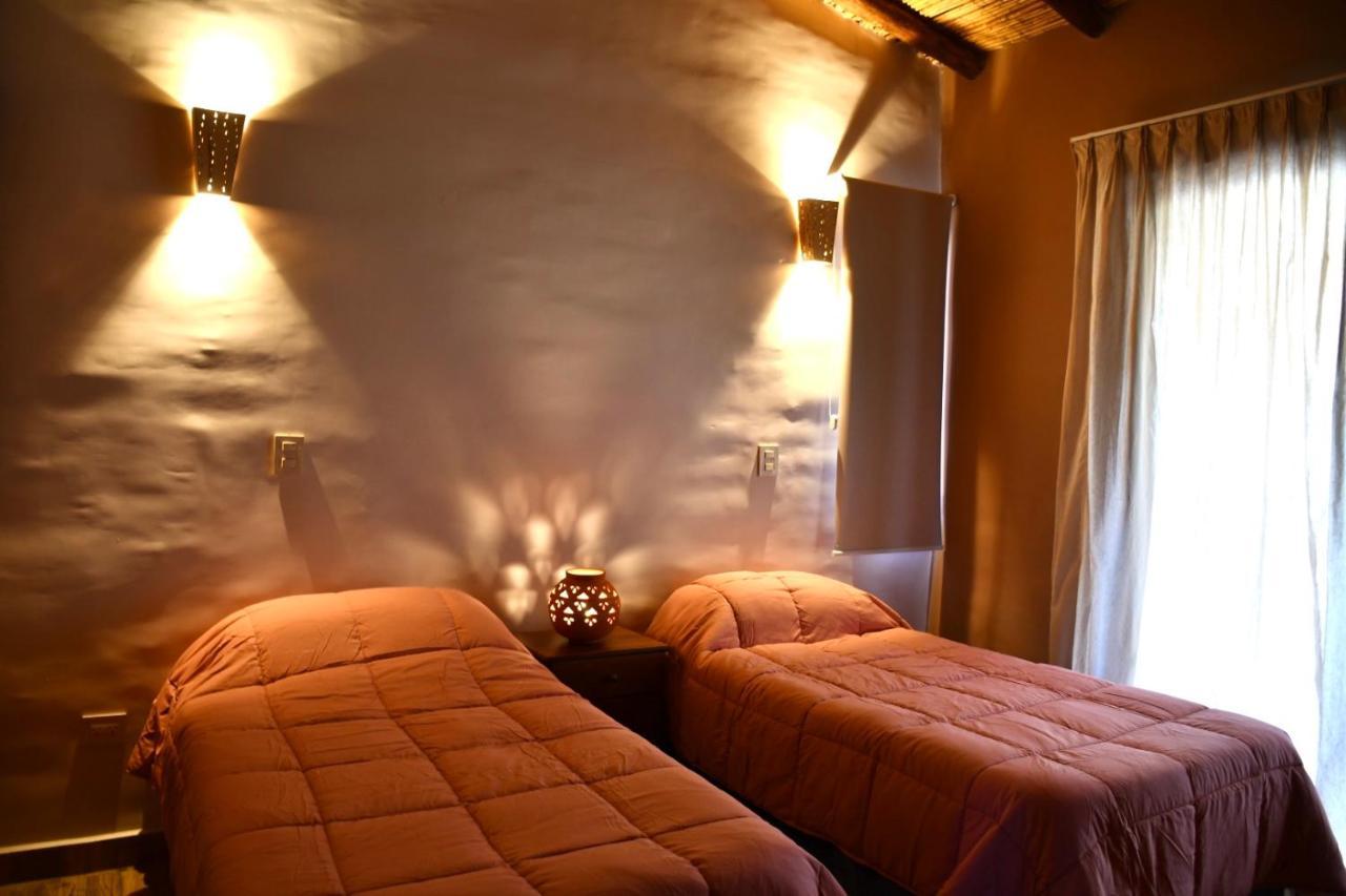 Tikay Humahuaca Refugio De Tierras Apartment Exterior photo