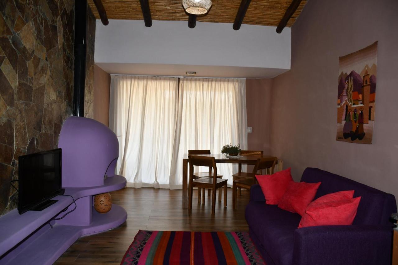 Tikay Humahuaca Refugio De Tierras Apartment Exterior photo