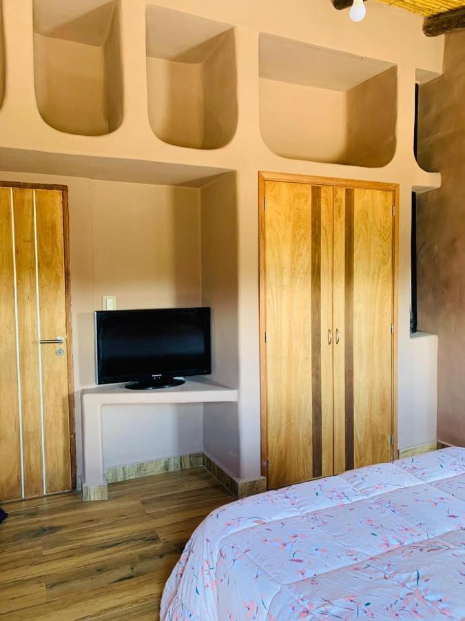 Tikay Humahuaca Refugio De Tierras Apartment Exterior photo