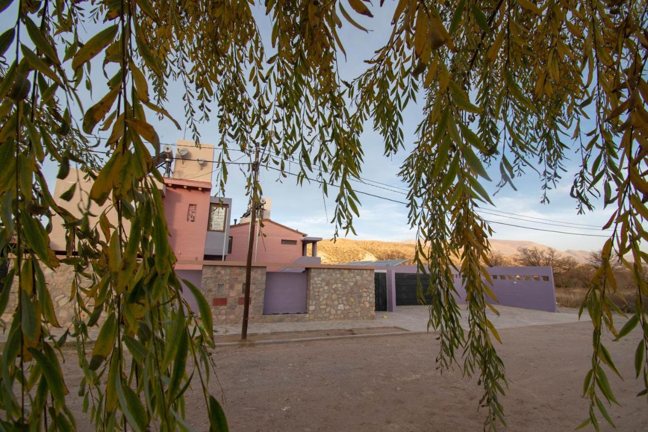 Tikay Humahuaca Refugio De Tierras Apartment Exterior photo